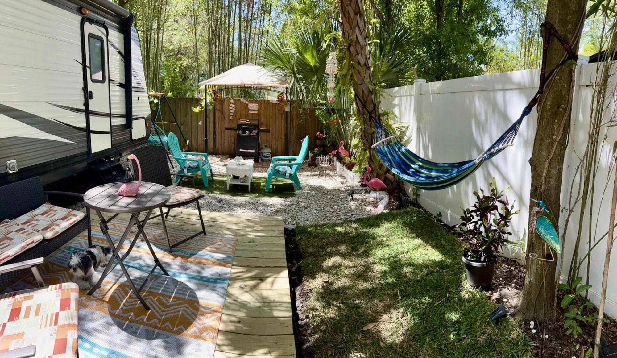 Rv Camper Paradise On The Wheels In Clearwater Beaches Largo Exterior foto